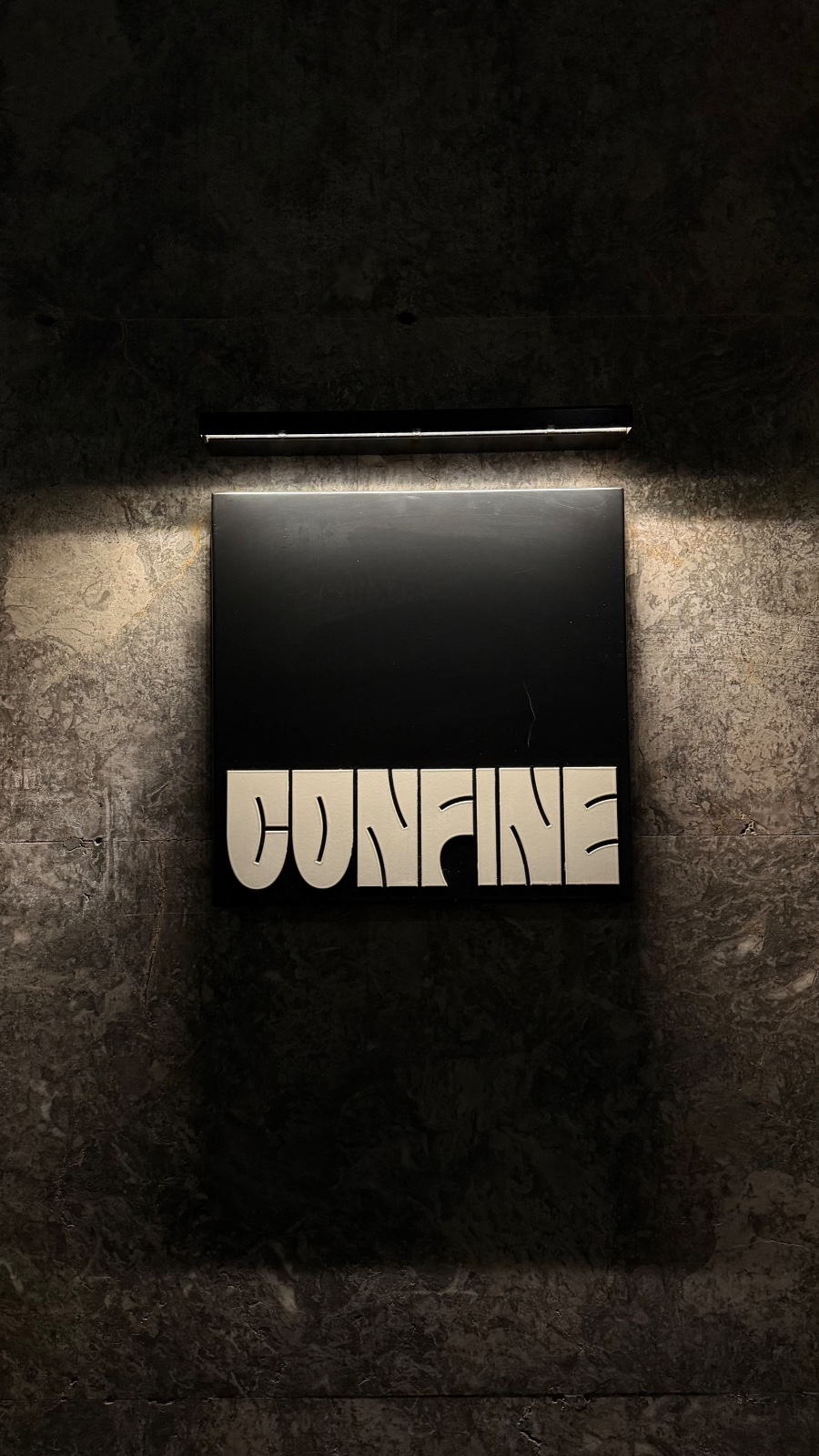 Confine